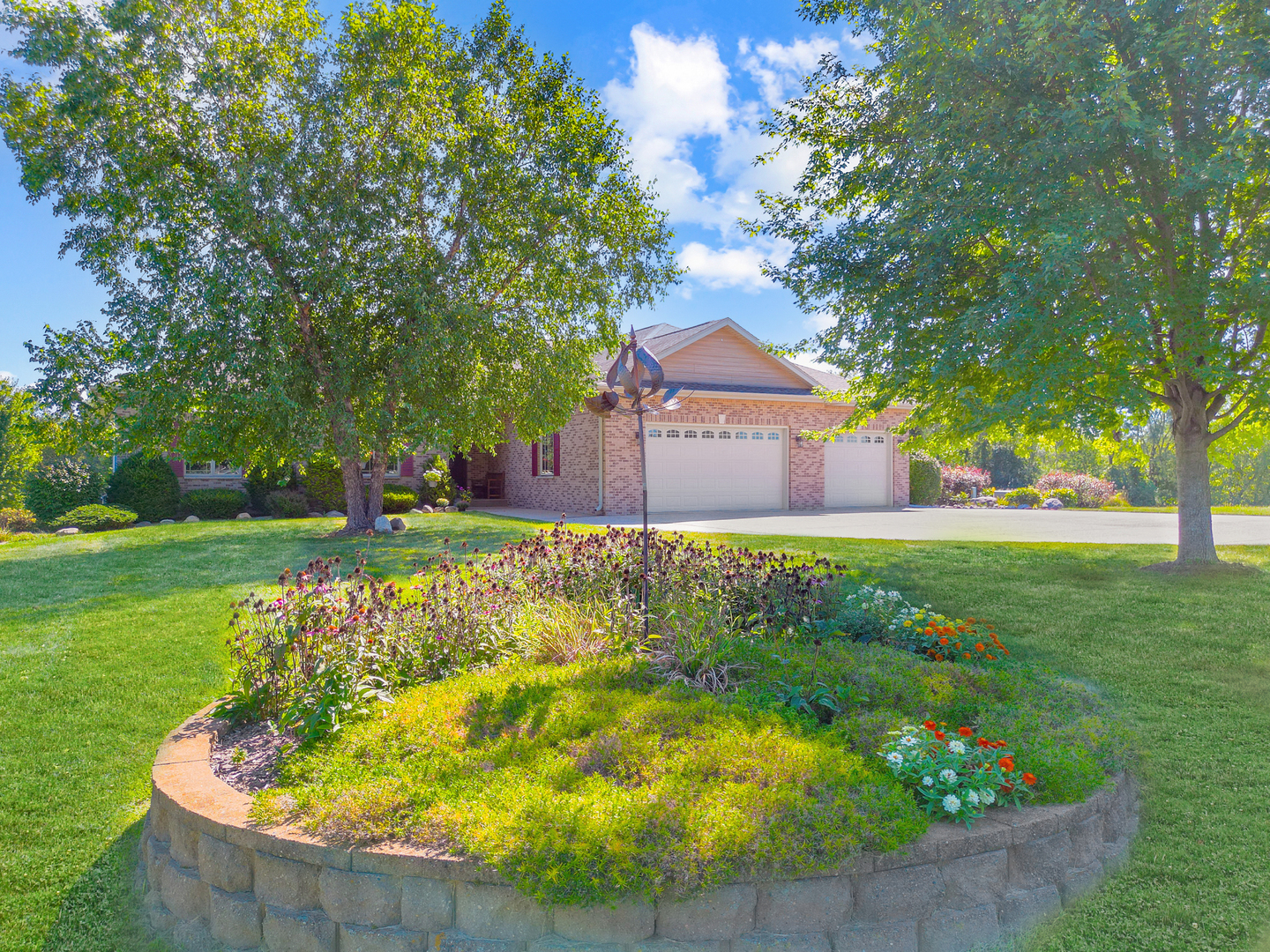 5619 352nd Avenue, Burlington, WI 53105