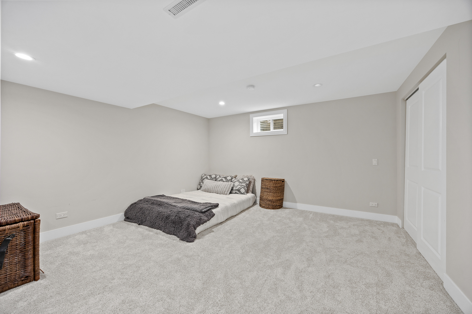 1208 N Doe Road, Palatine, IL 60067