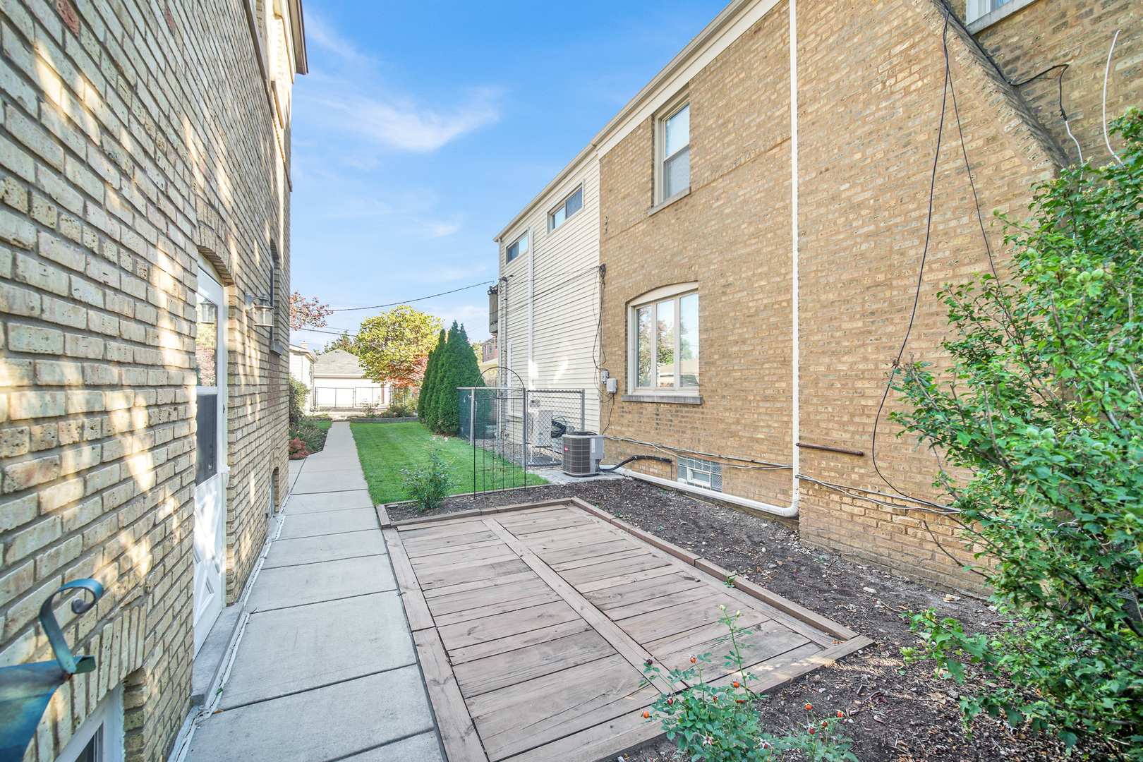 3812 W 109th Place, Chicago, IL 60655