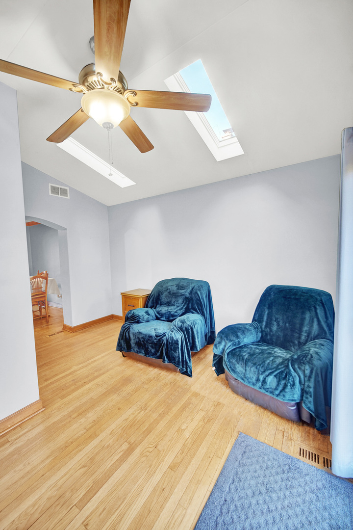 3812 W 109th Place, Chicago, IL 60655