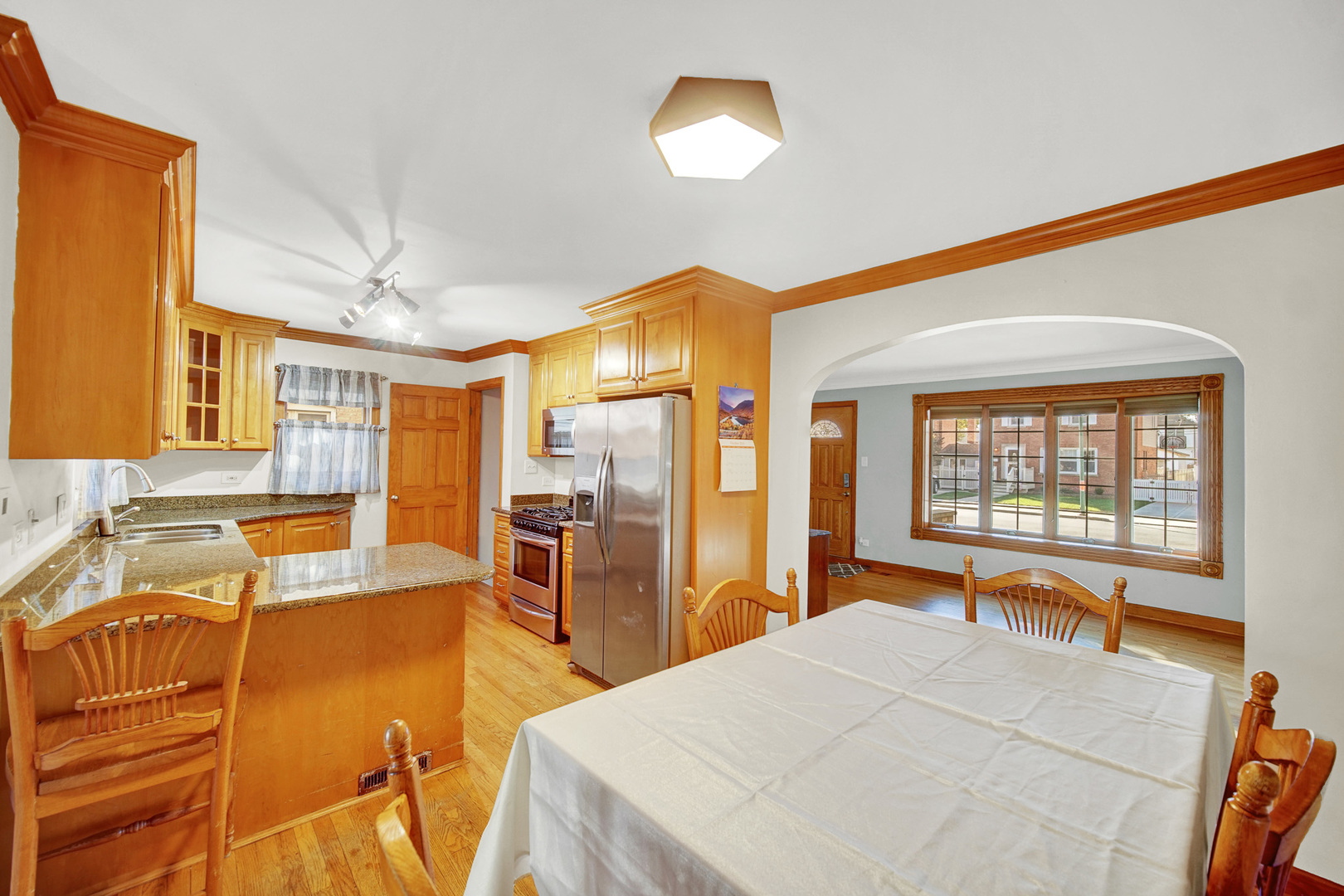 3812 W 109th Place, Chicago, IL 60655