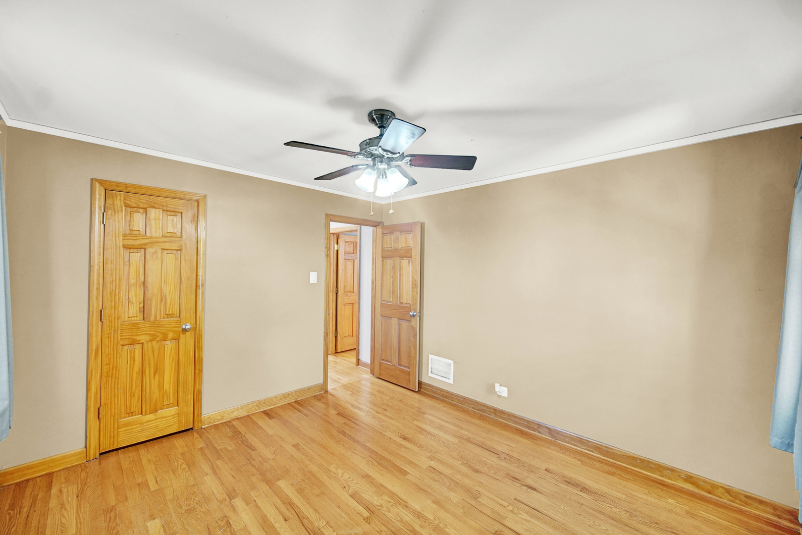 3812 W 109th Place, Chicago, IL 60655