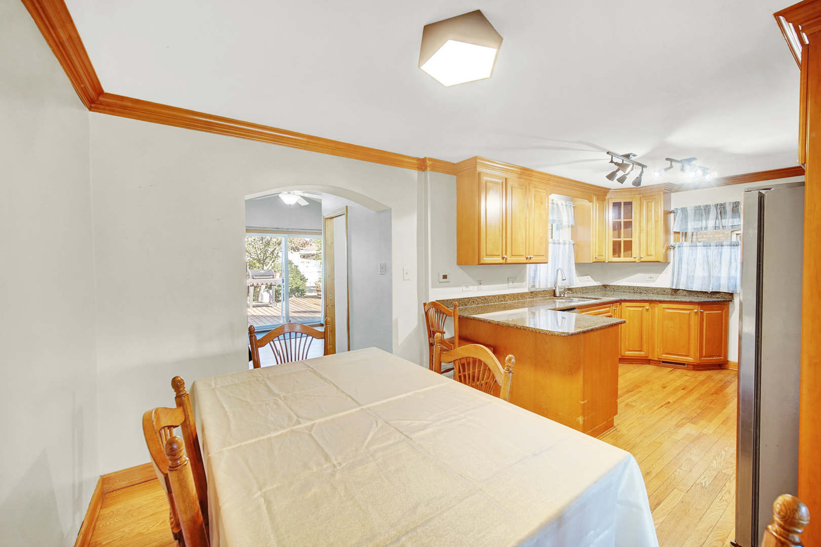 3812 W 109th Place, Chicago, IL 60655