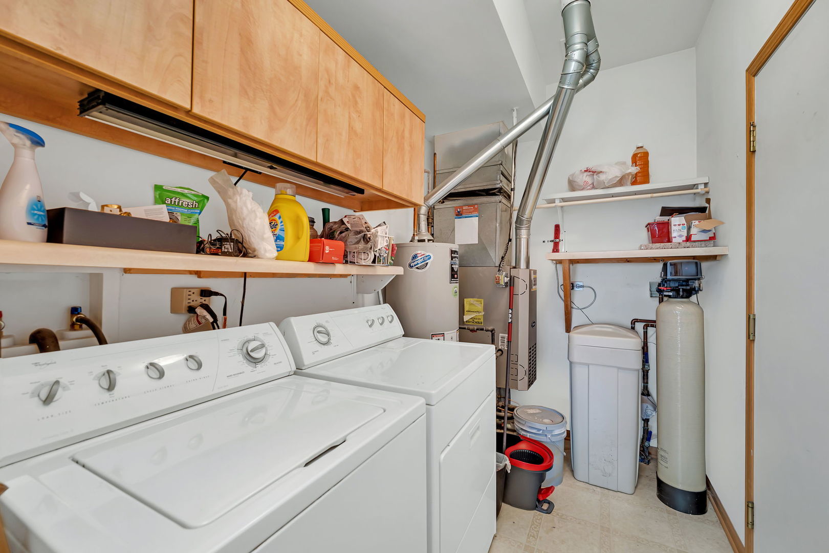 21476 Mays Lake Court, Crest Hill, IL 60403