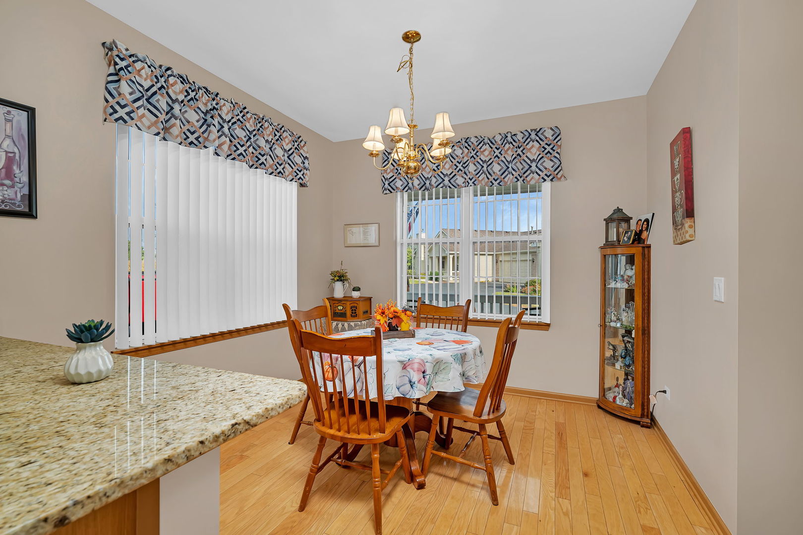 21476 Mays Lake Court, Crest Hill, IL 60403