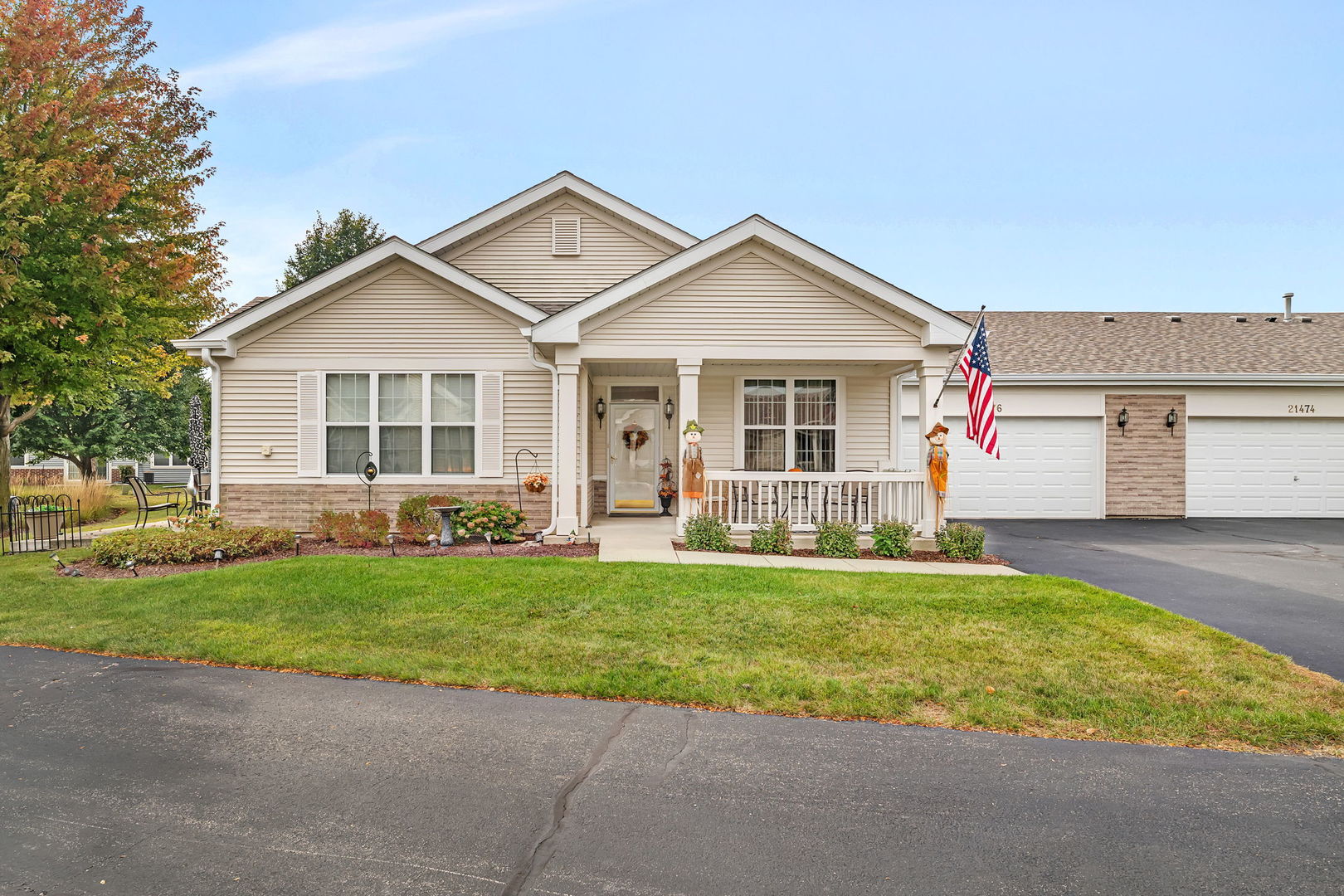 21476 Mays Lake Court, Crest Hill, IL 60403