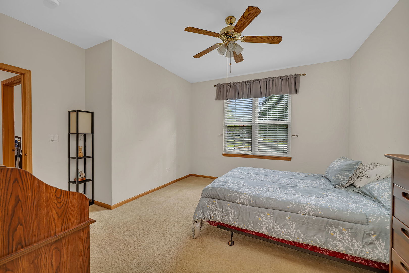 21476 Mays Lake Court, Crest Hill, IL 60403