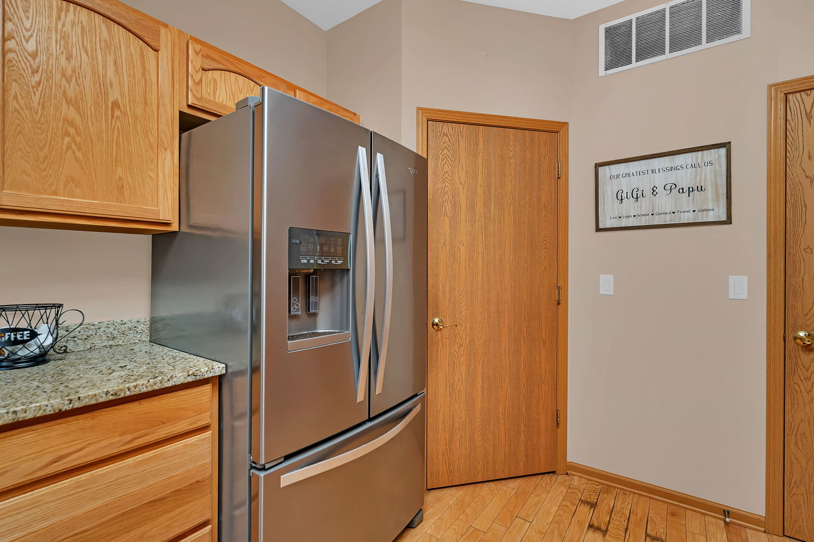 21476 Mays Lake Court, Crest Hill, IL 60403