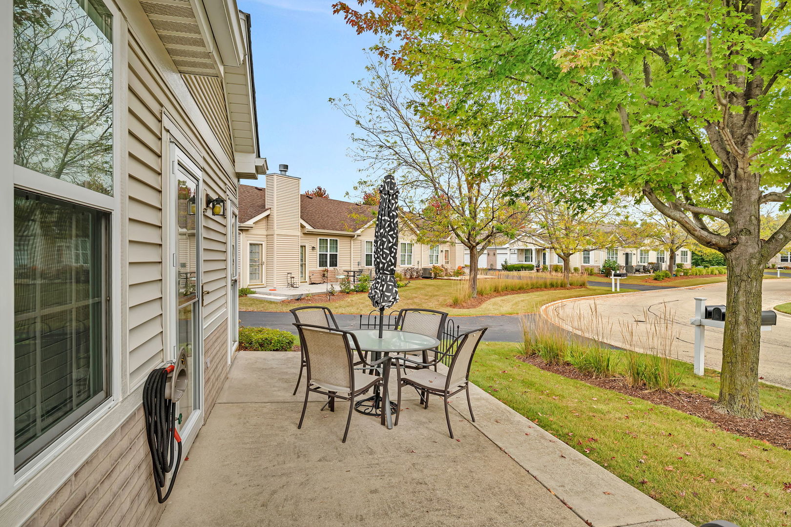 21476 Mays Lake Court, Crest Hill, IL 60403