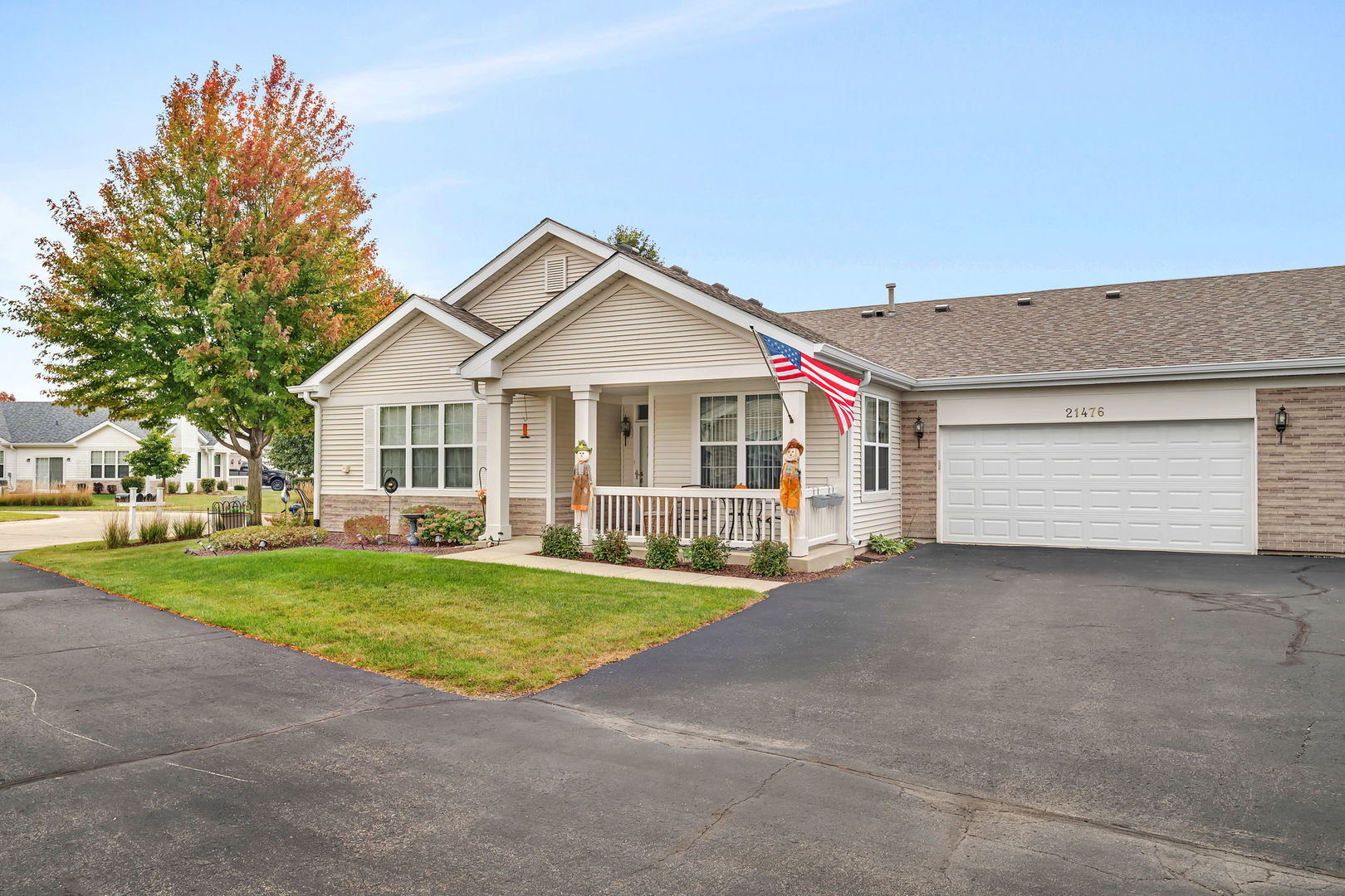 21476 Mays Lake Court, Crest Hill, IL 60403