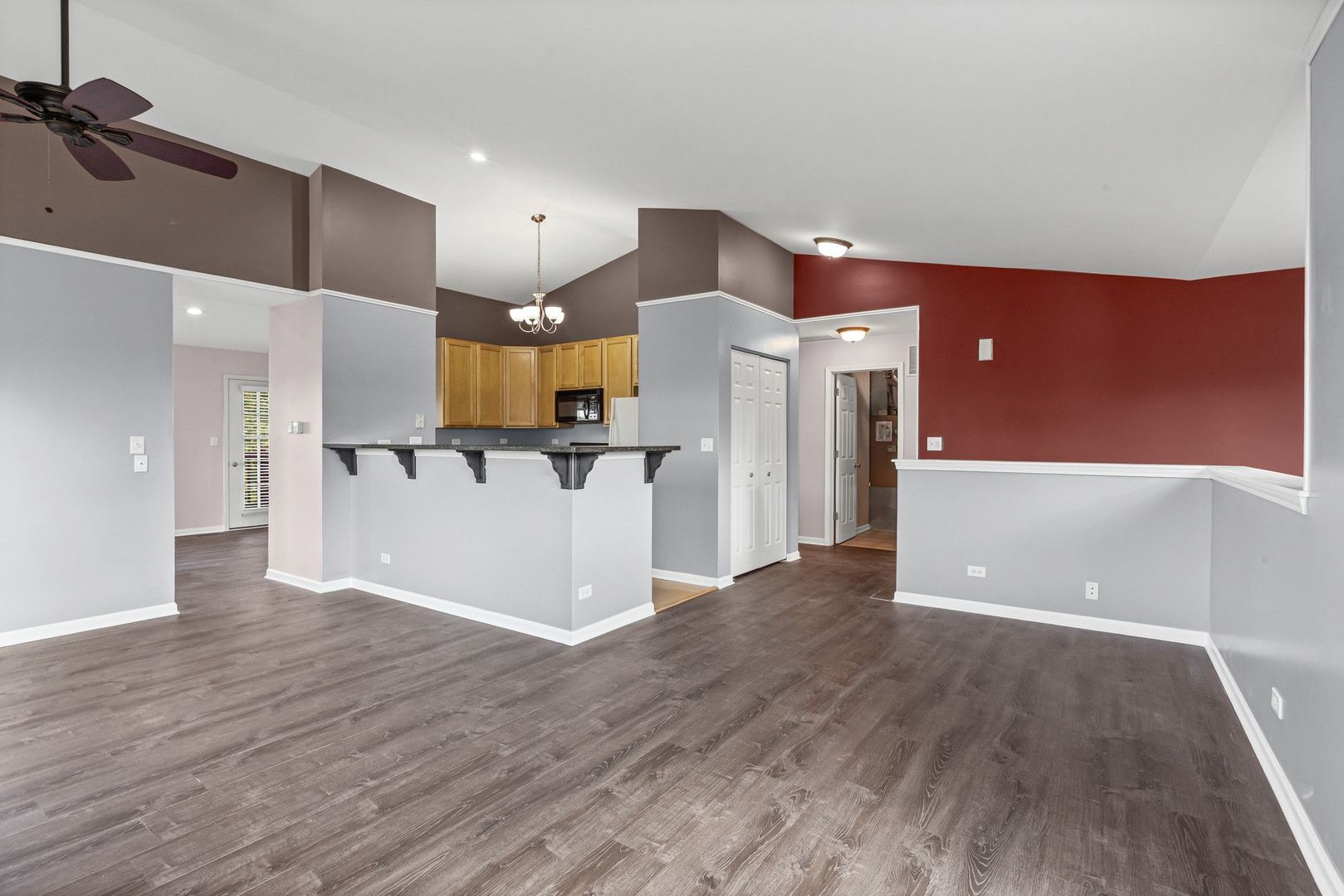 2365 Overlook Court, Naperville, IL 60563