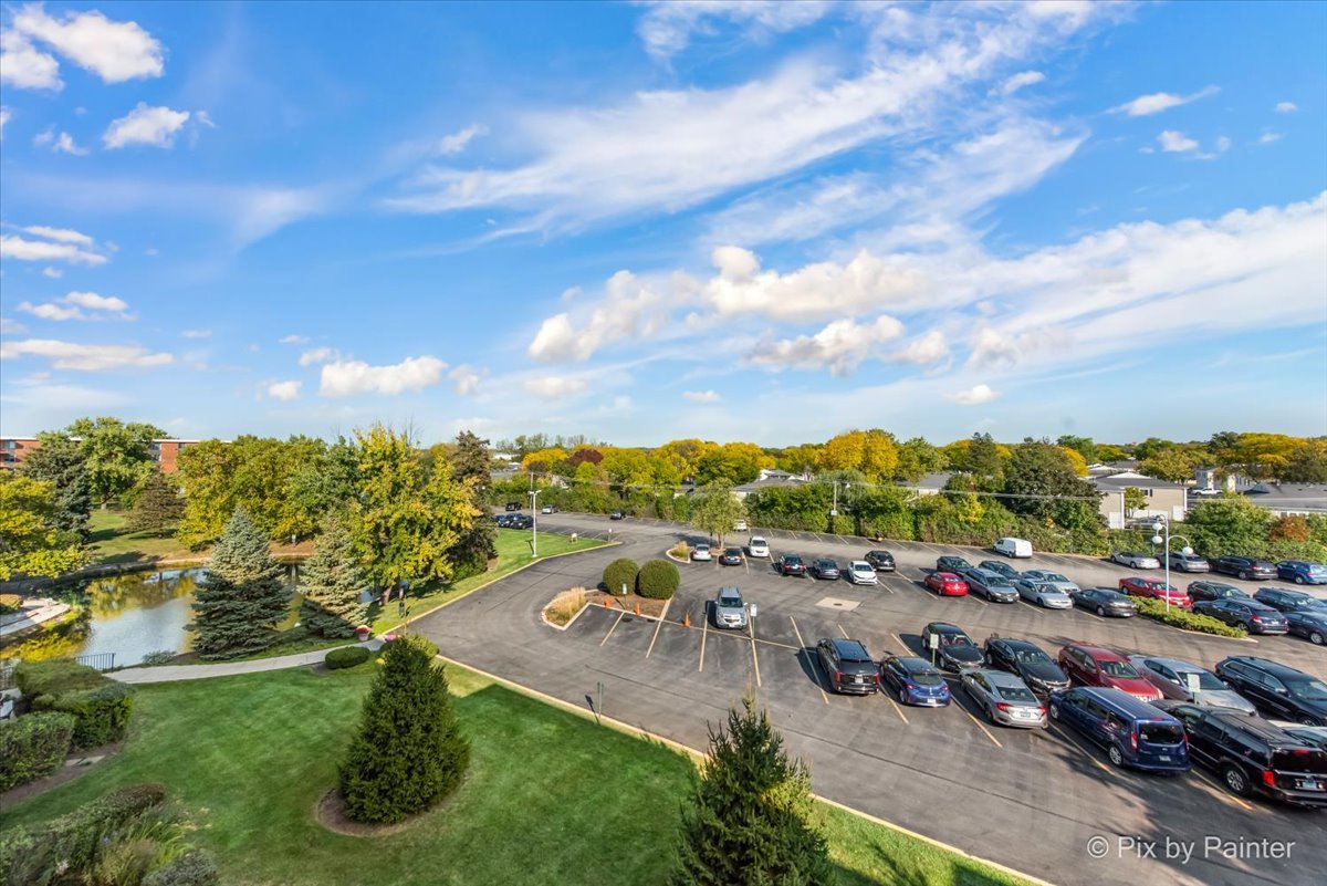 16 E Old Willow Road #417S, Prospect Heights, IL 60070
