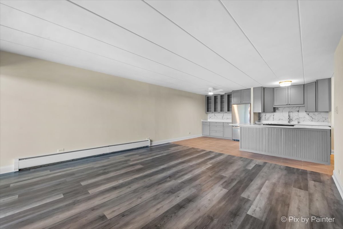 16 E Old Willow Road #417S, Prospect Heights, IL 60070