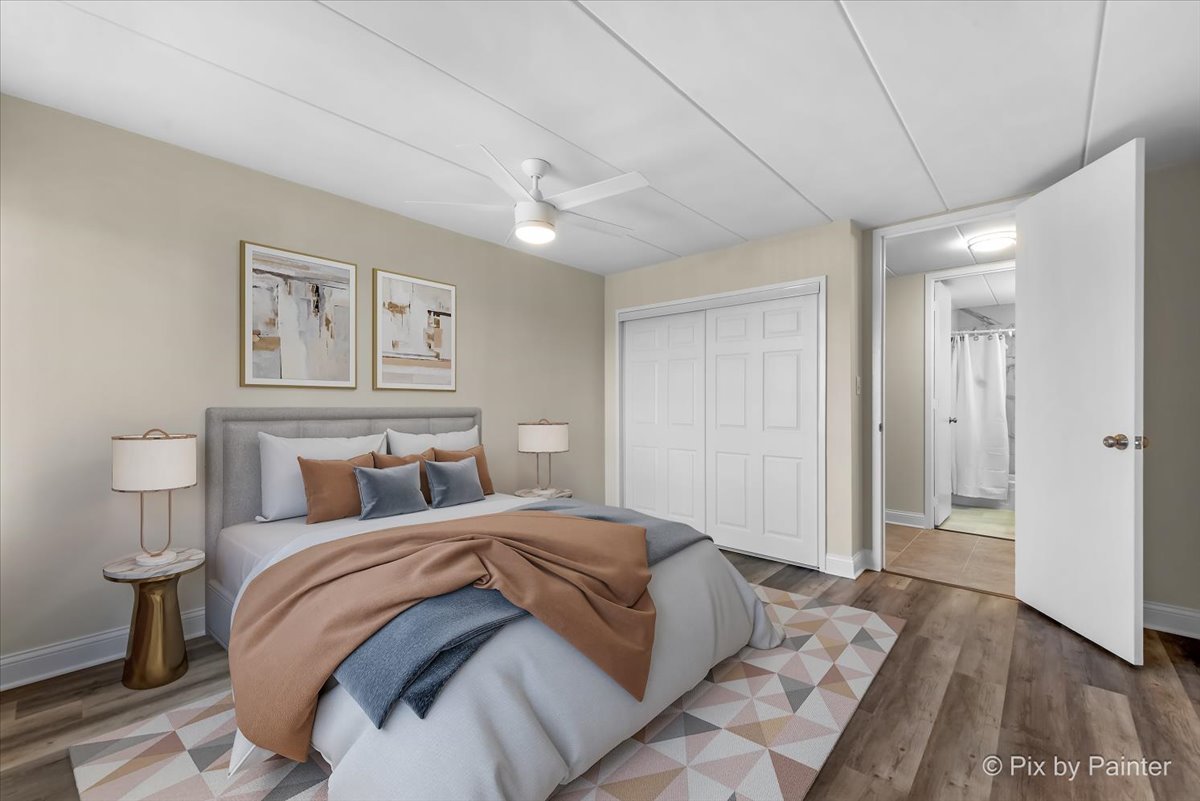 16 E Old Willow Road #417S, Prospect Heights, IL 60070