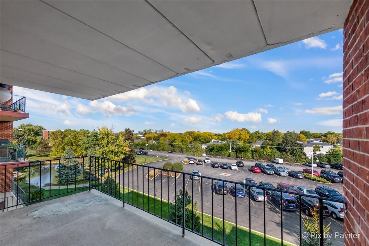 16 E Old Willow Road #417S, Prospect Heights, IL 60070