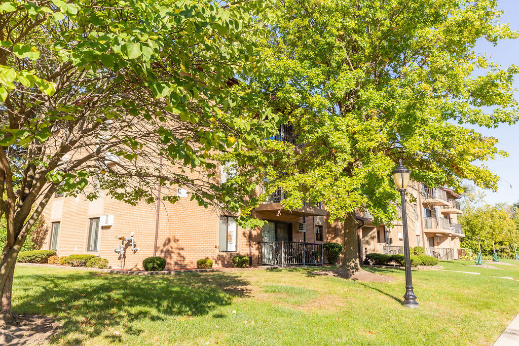 10940 WORTH Avenue #11, Worth, IL 60482