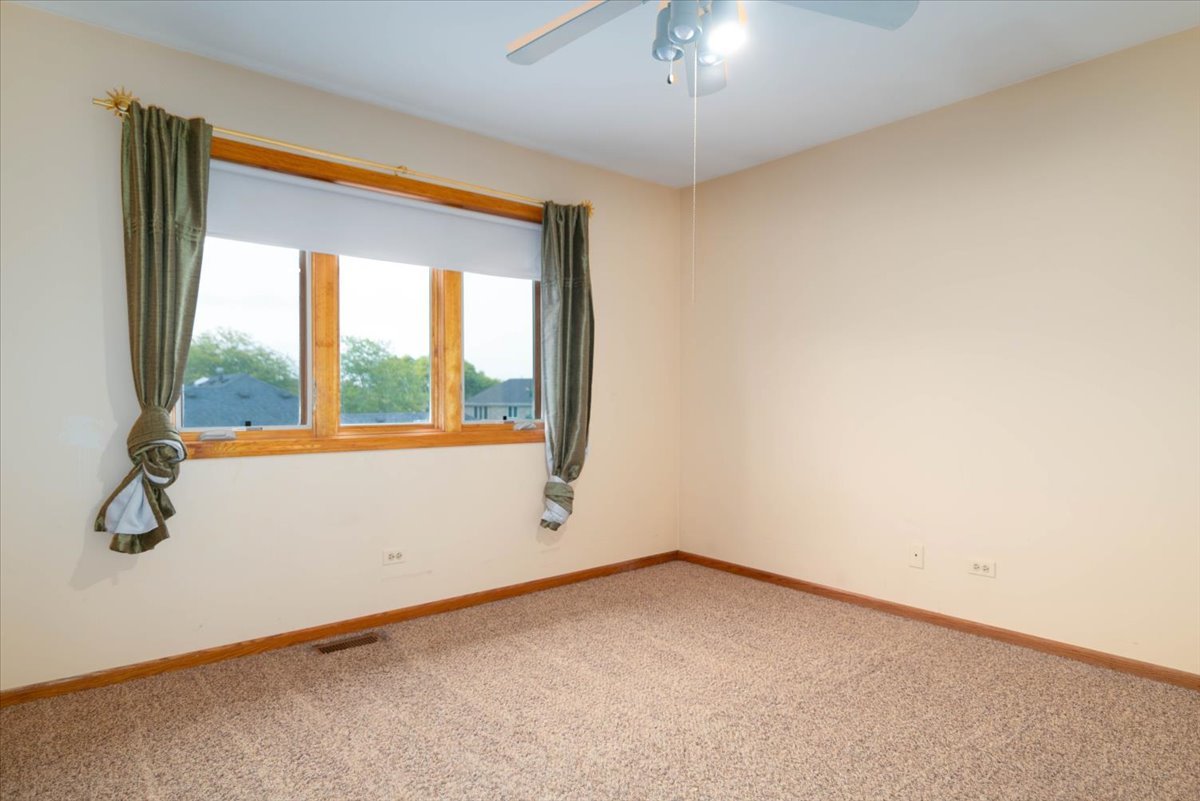 12751 S 100th Avenue, Palos Park, IL 60464