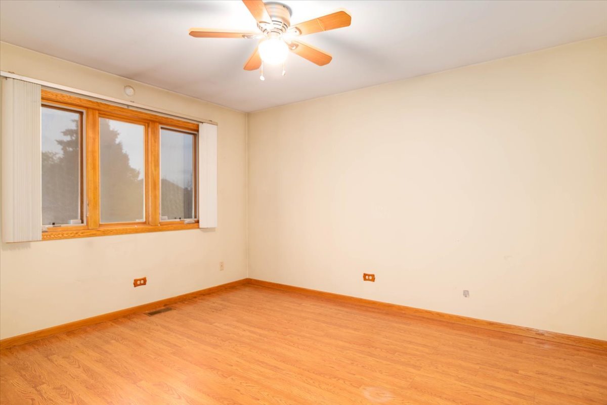 12751 S 100th Avenue, Palos Park, IL 60464