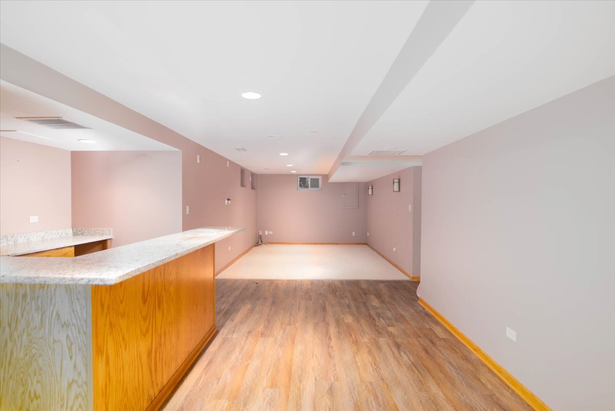 12751 S 100th Avenue, Palos Park, IL 60464