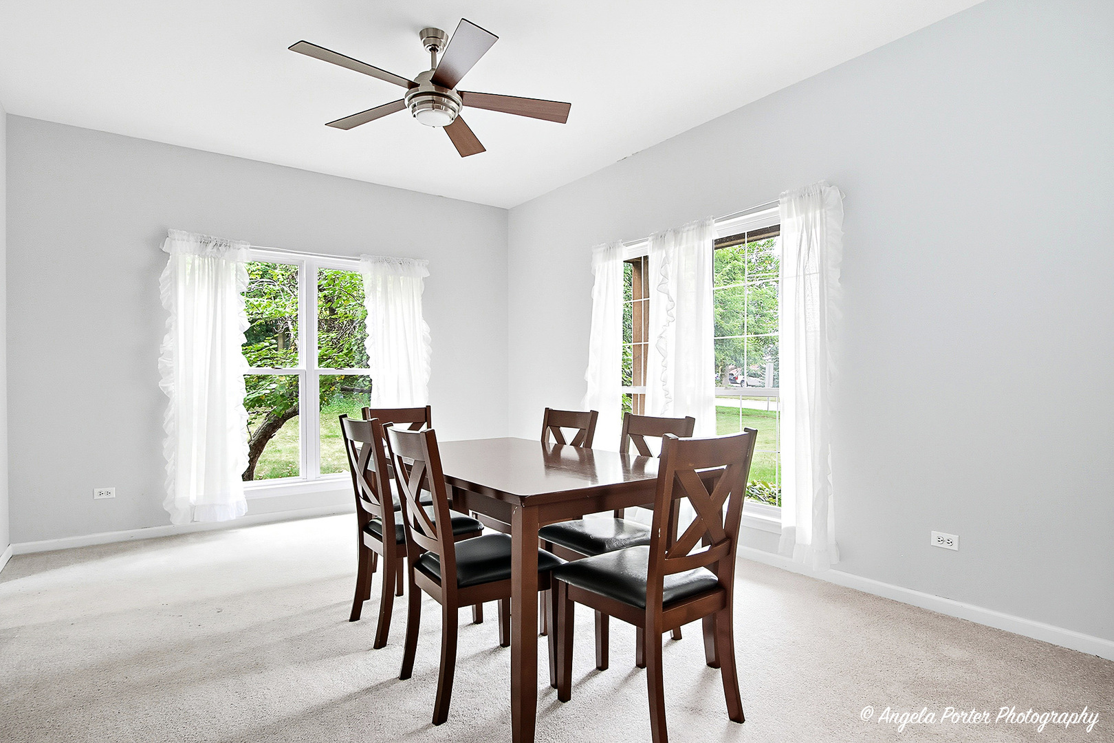 235 E Grand Avenue, Fox Lake, IL 60020