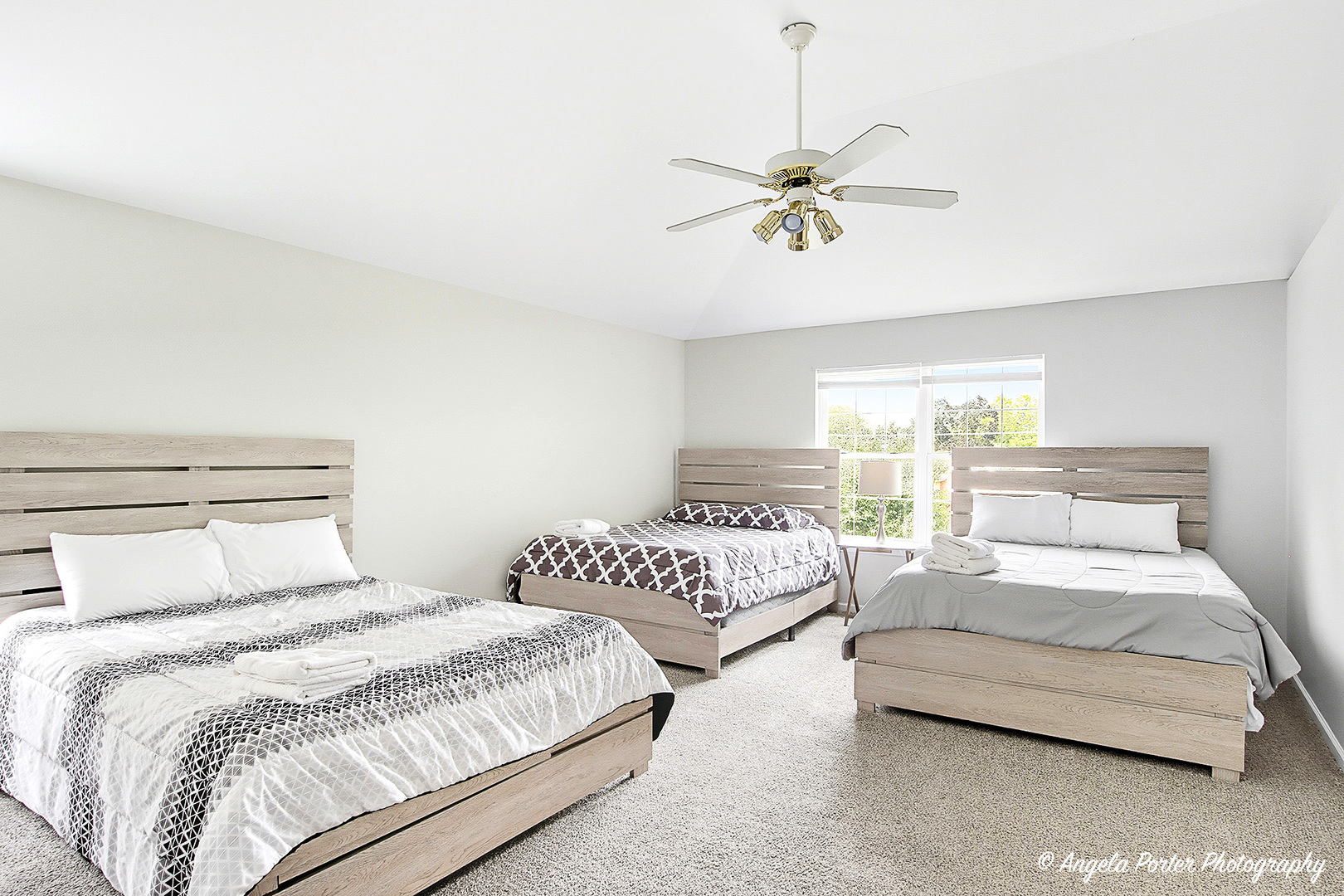 235 E Grand Avenue, Fox Lake, IL 60020