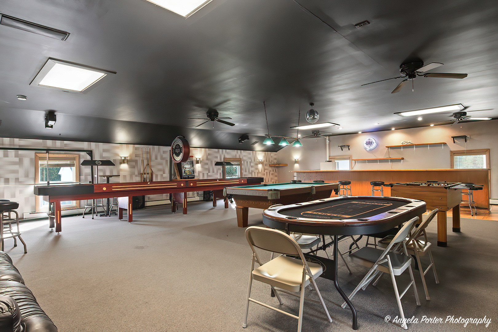 235 E Grand Avenue, Fox Lake, IL 60020