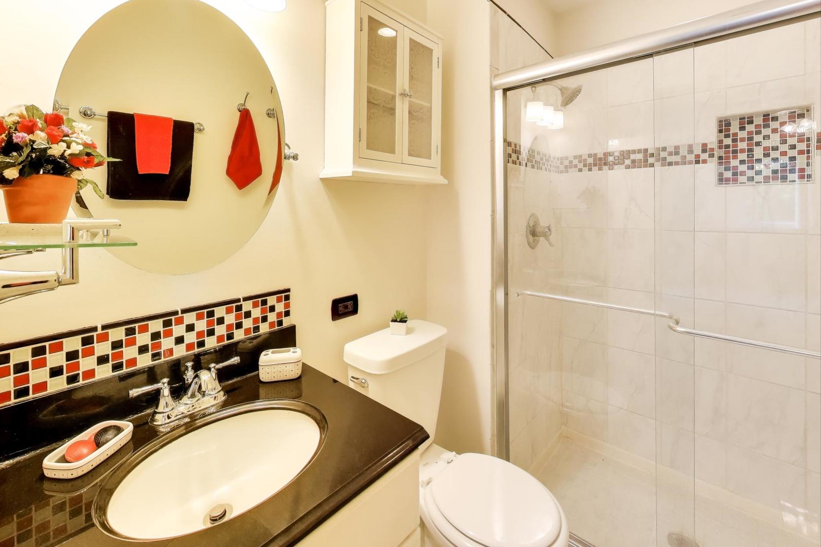 321 Woodbury Court #D2, Schaumburg, IL 60193