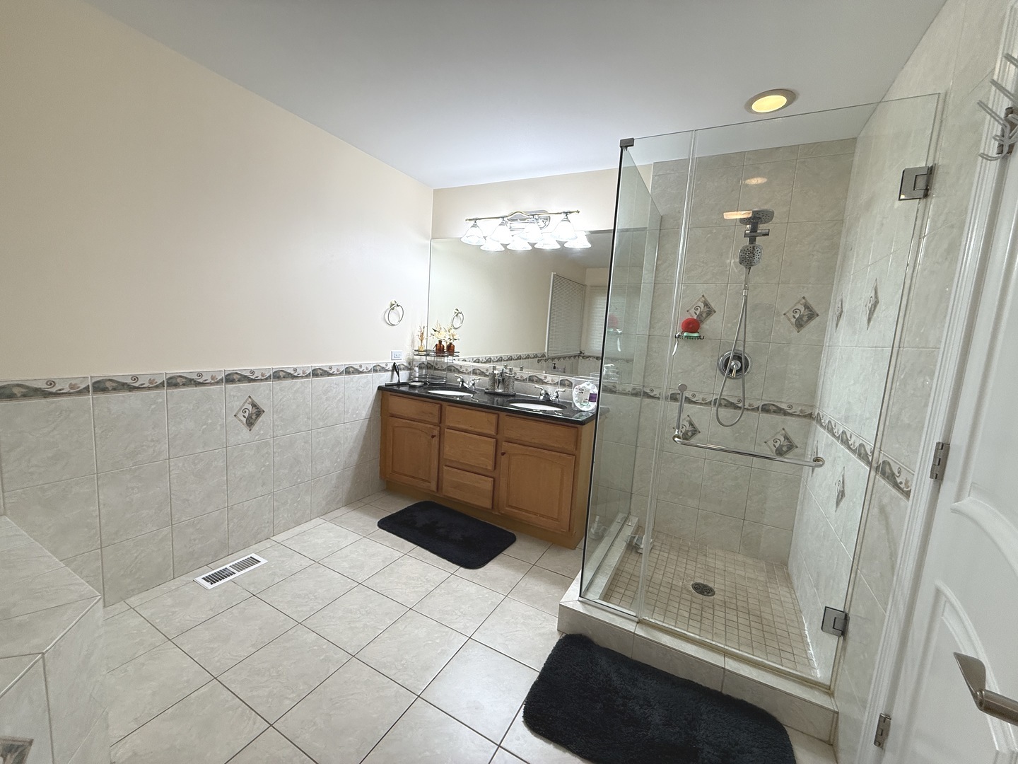 203 Ahmed Court, Glendale Heights, IL 60139