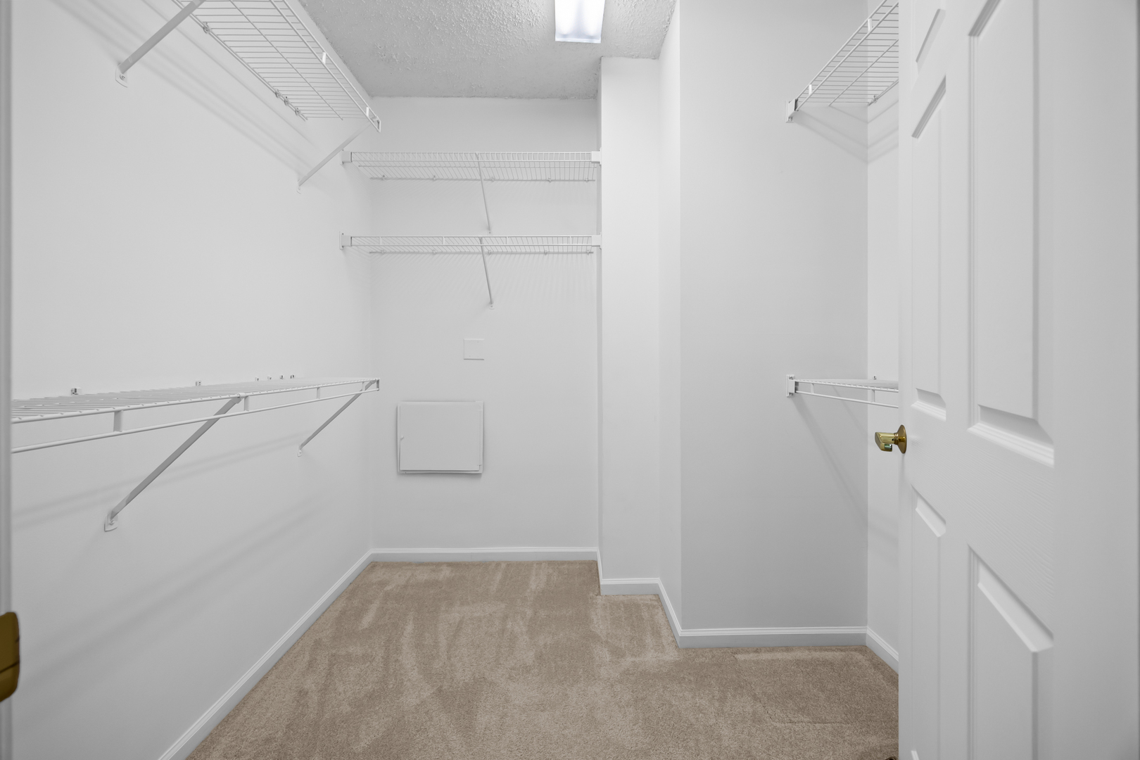 20 S MAIN Street #301, Mount Prospect, IL 60056