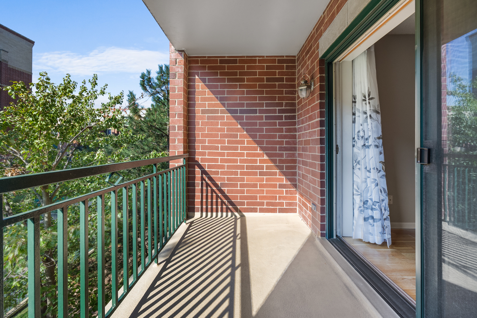 20 S MAIN Street #301, Mount Prospect, IL 60056