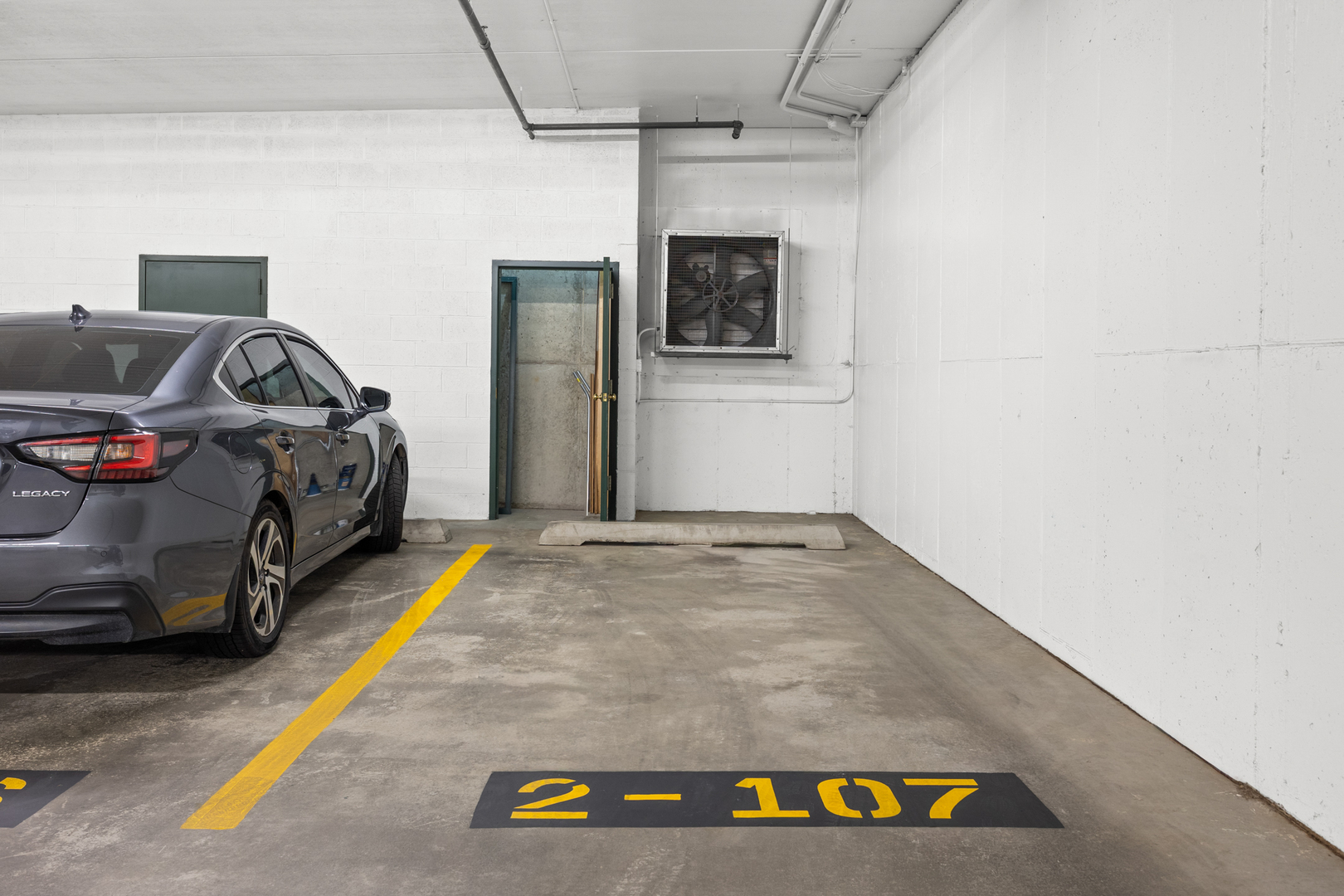 20 S MAIN Street #301, Mount Prospect, IL 60056