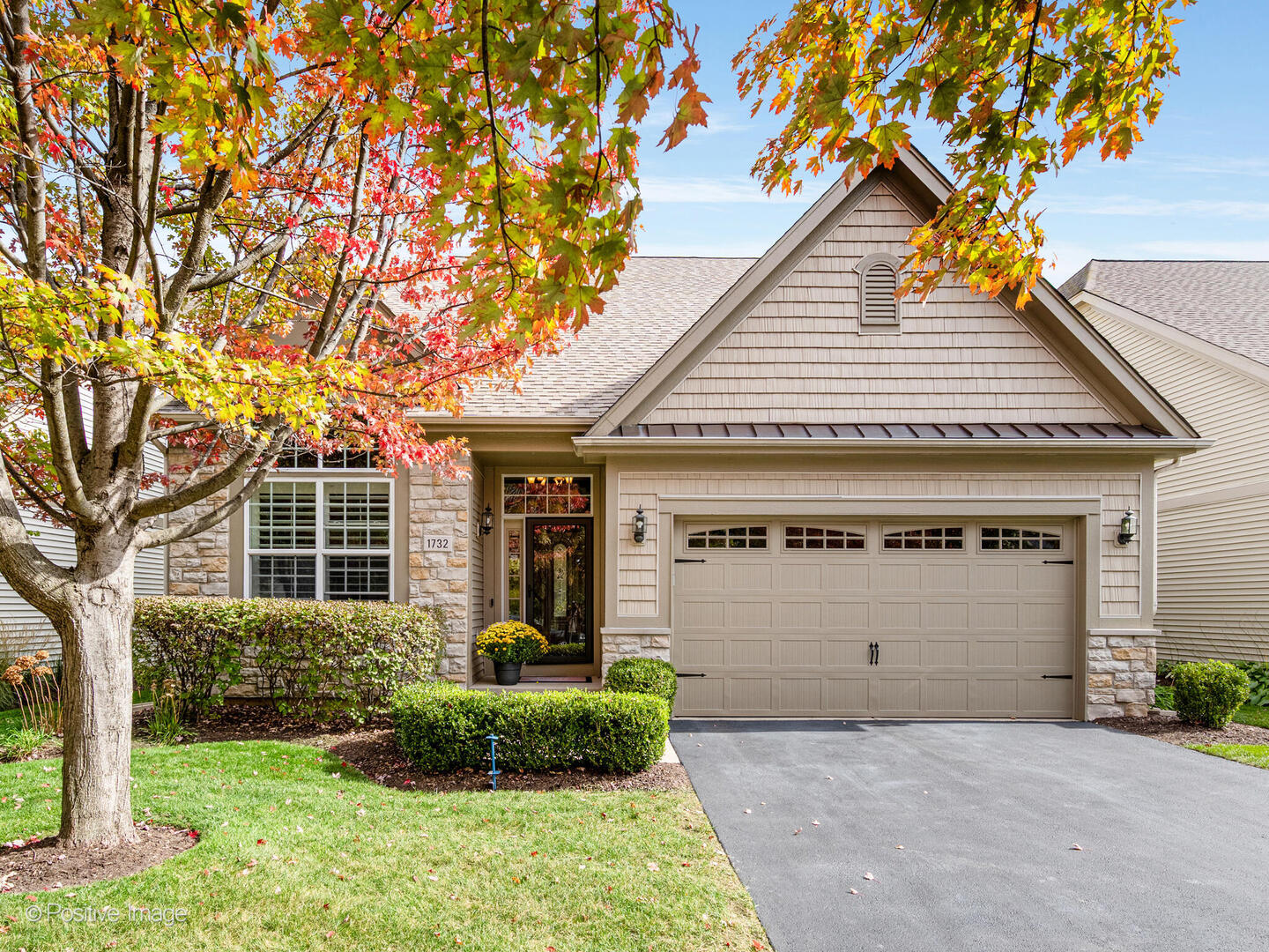 1732 Briarheath Drive, Aurora, IL 60505