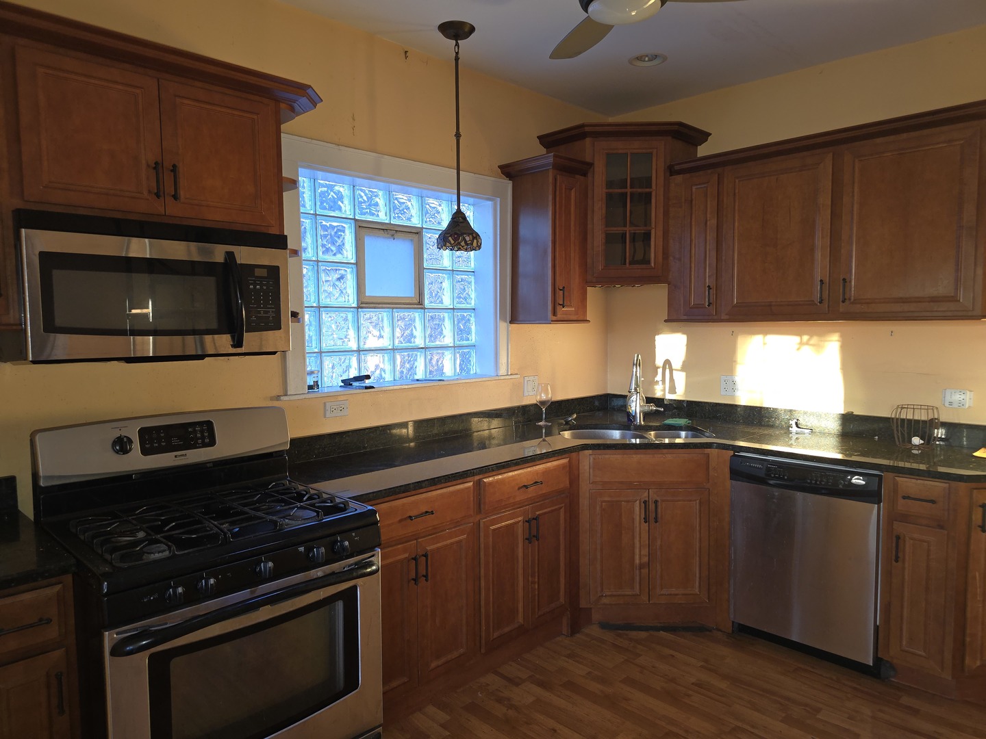 7530 S Wabash Avenue, Chicago, IL 60619