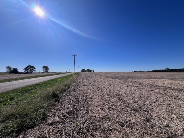 0000 White Pigeon Road, Weldon, IL 61882