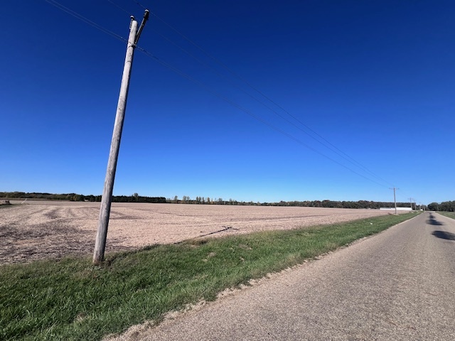 0000 White Pigeon Road, Weldon, IL 61882