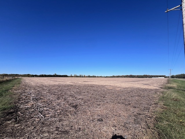 0000 White Pigeon Road, Weldon, IL 61882