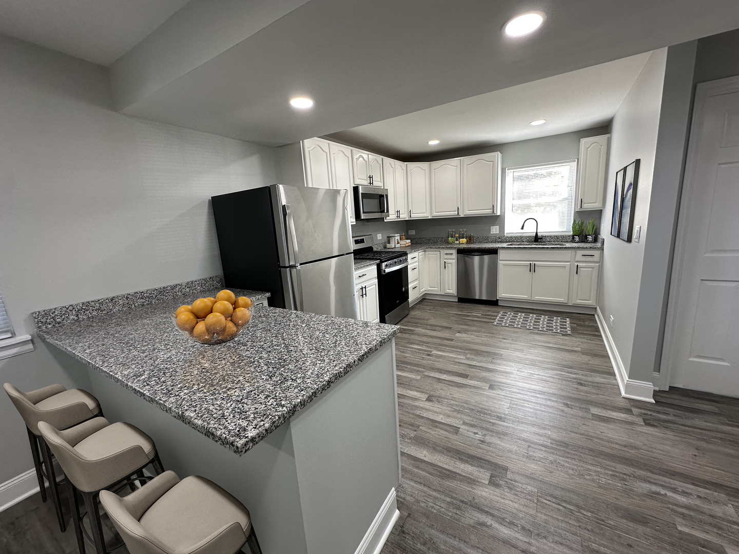 343 E North Avenue, Lombard, IL 60148