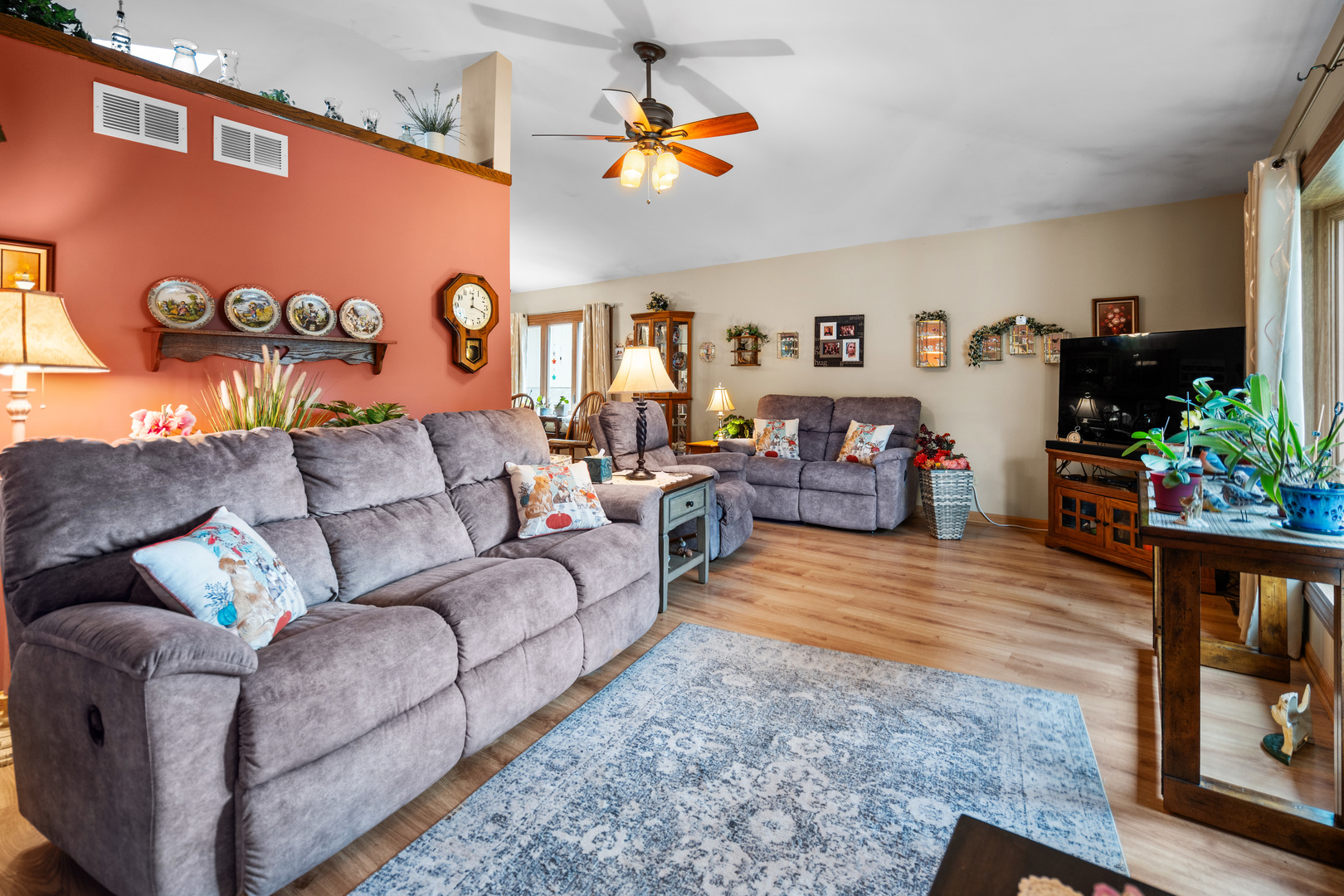 17713 66th Avenue, Tinley Park, IL 60477