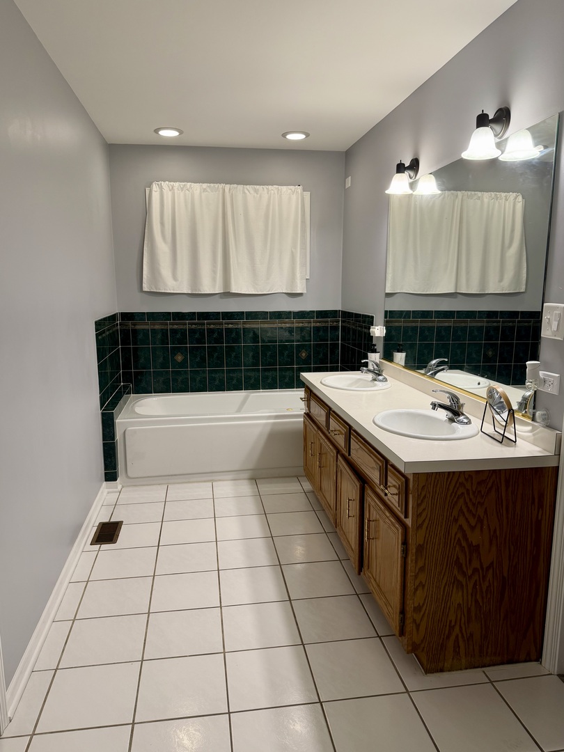 25640 Mohawk Lane, Channahon, IL 60410