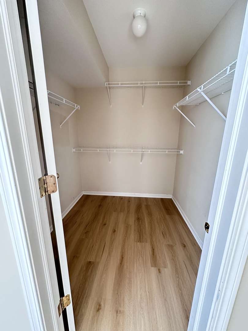 2737 Borkshire Lane, Aurora, IL 60502