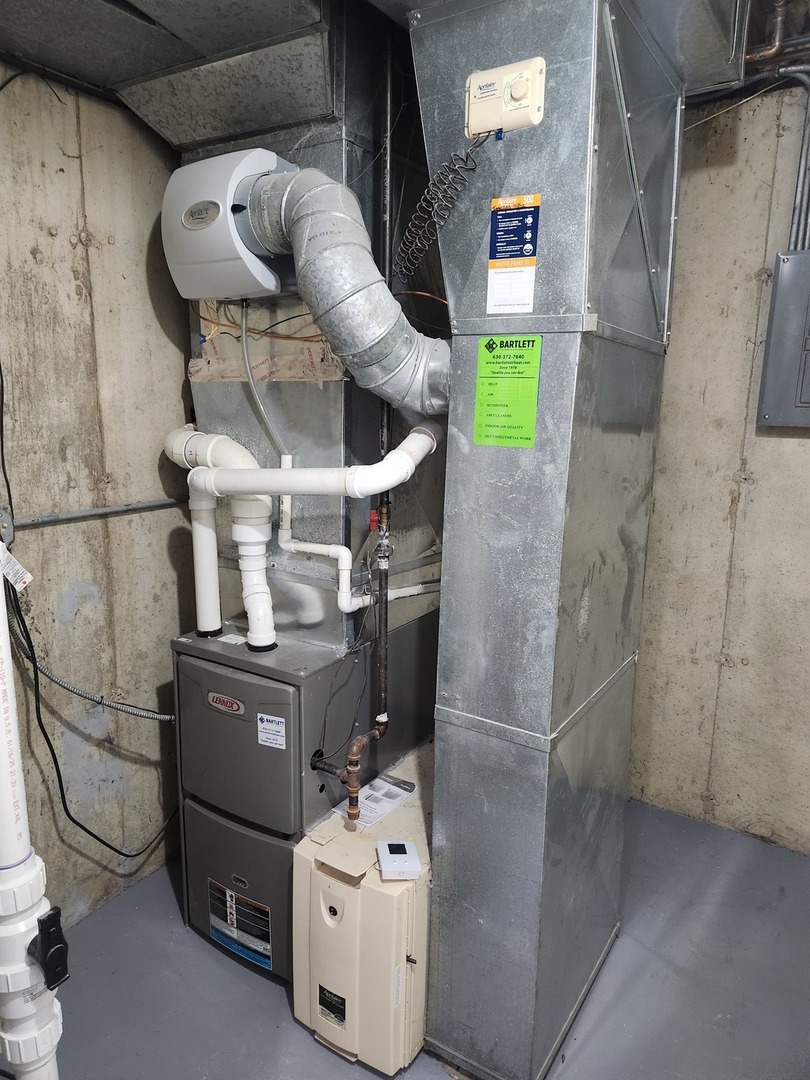 1835 Golf View Drive, Bartlett, IL 60103