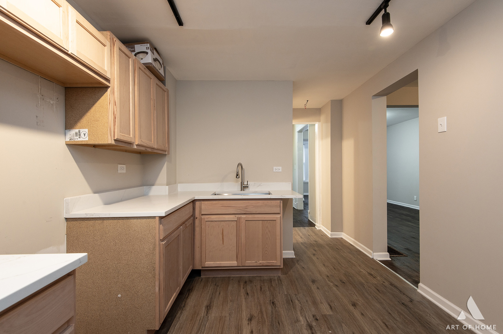 6948 S Woodlawn Avenue, Chicago, IL 60637
