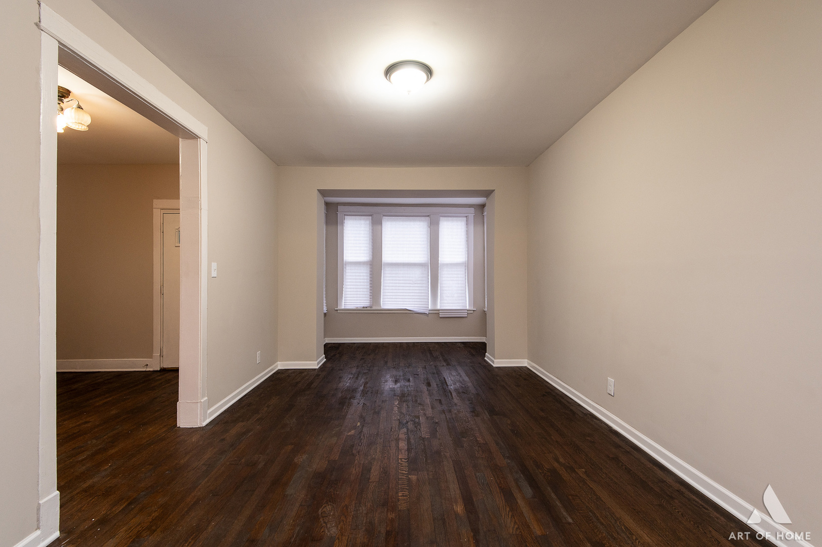 6948 S Woodlawn Avenue, Chicago, IL 60637