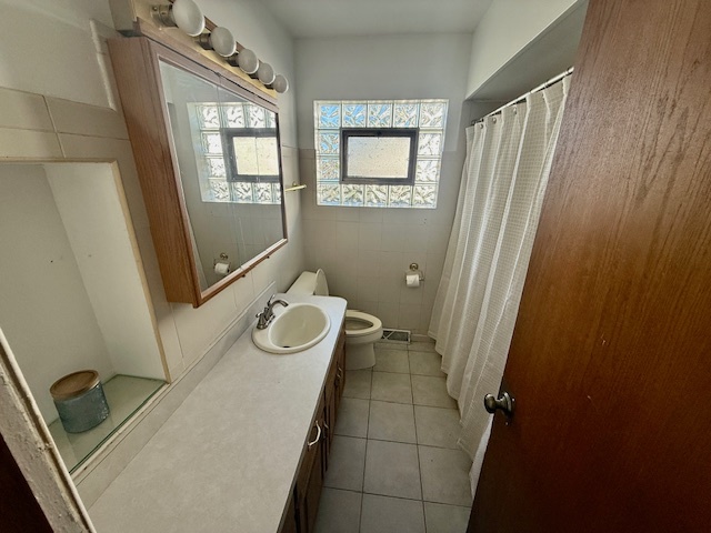 2723 W 98th Street, Evergreen Park, IL 60805