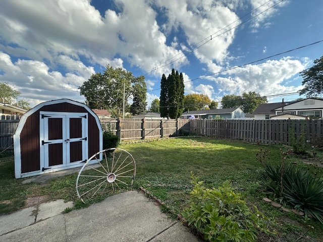 735 Geneva Avenue, Romeoville, IL 60446