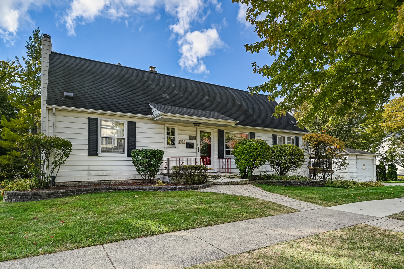 530 W 6th Street, Hinsdale, IL 60521