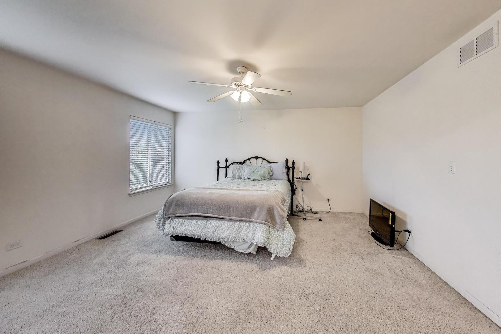 2922 Discovery Drive, Plainfield, IL 60586