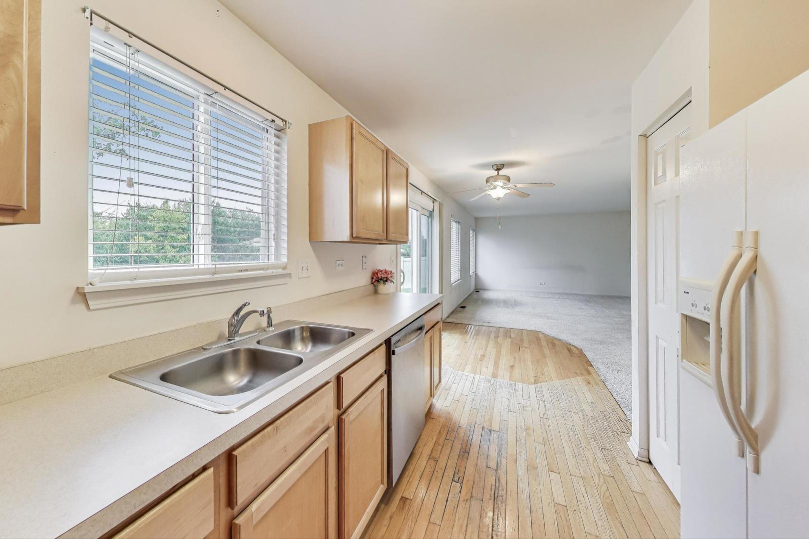 2922 Discovery Drive, Plainfield, IL 60586