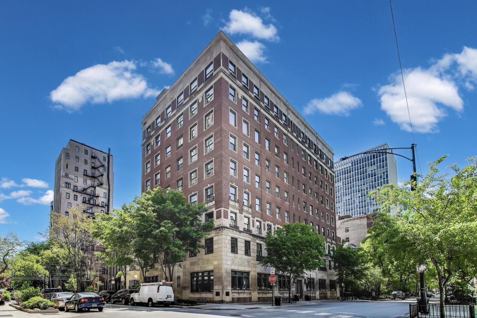 1255 N STATE Parkway #2E-3E, Chicago, IL 60610