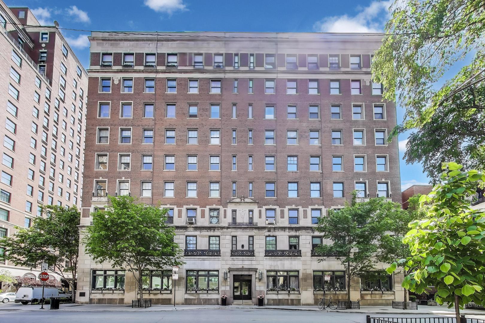 1255 N STATE Parkway #2E-3E, Chicago, IL 60610